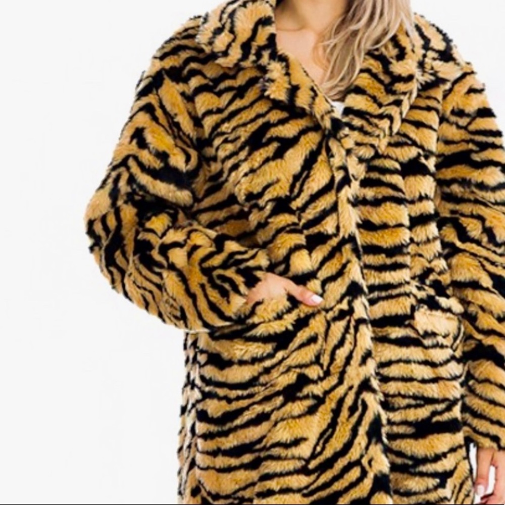 “BIG PIMPIN” Plush Tiger Print Fur Teddy Coat - Picture 8 of 16